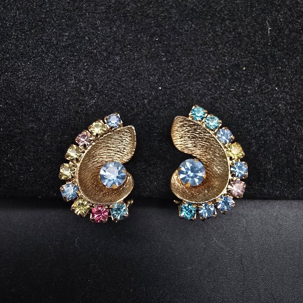 Multicolor Pastel Rhinestone Clip On Earrings Gold Tone Spiral Vintage
